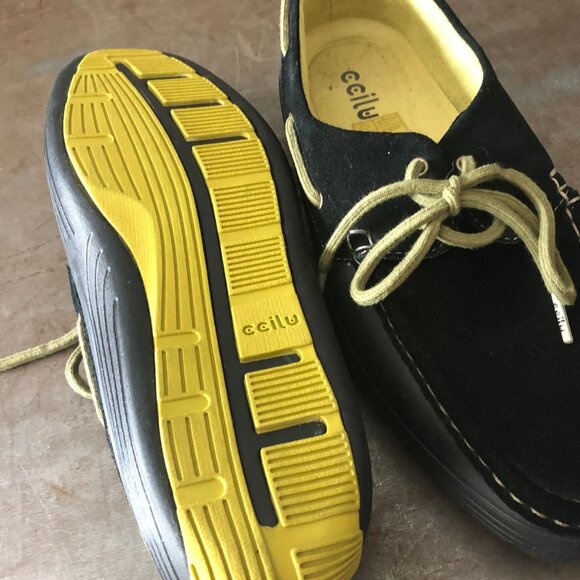 Black and Neon Deck shoes - Picture 6 of 6